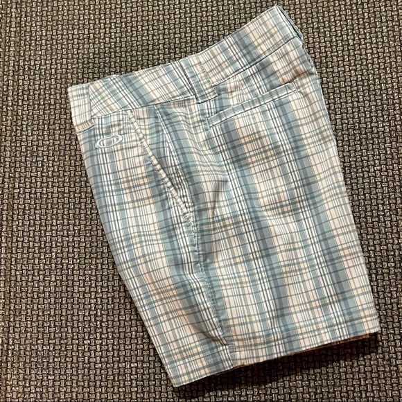 OAKLEY PLAID SHORTS
